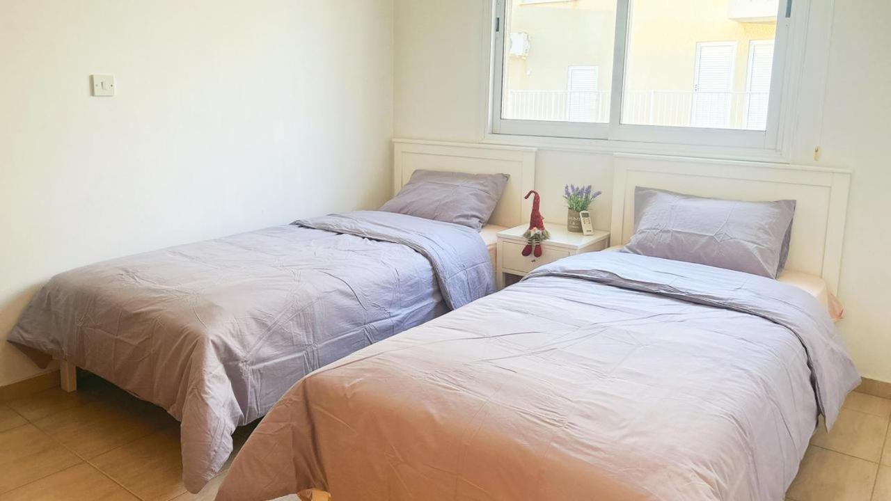Chloraka- 2 Bedrooms - Pool Luaran gambar